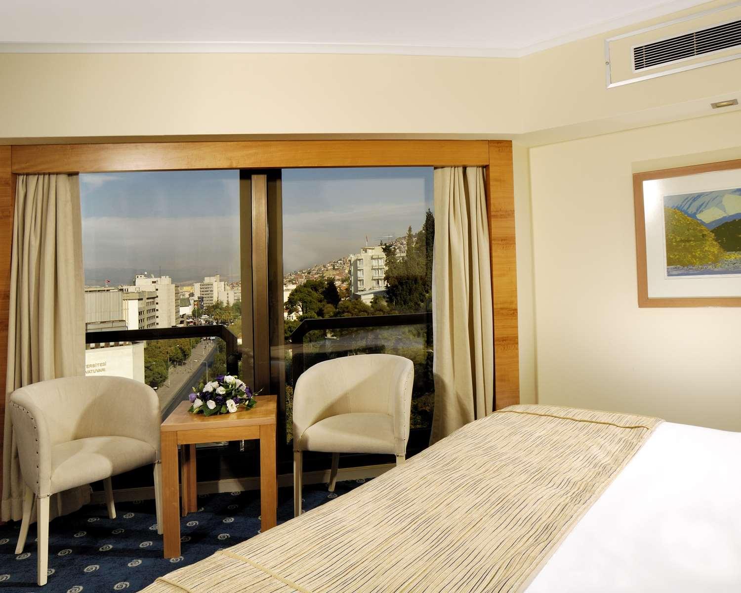 Best Western Plus Hotel Konak İzmir Luaran gambar
